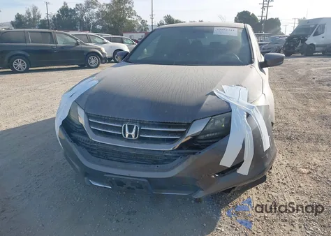 2013 Honda Accord Lx z USA, uszkodzony, nr VIN 1HGCR2F3XDA122723